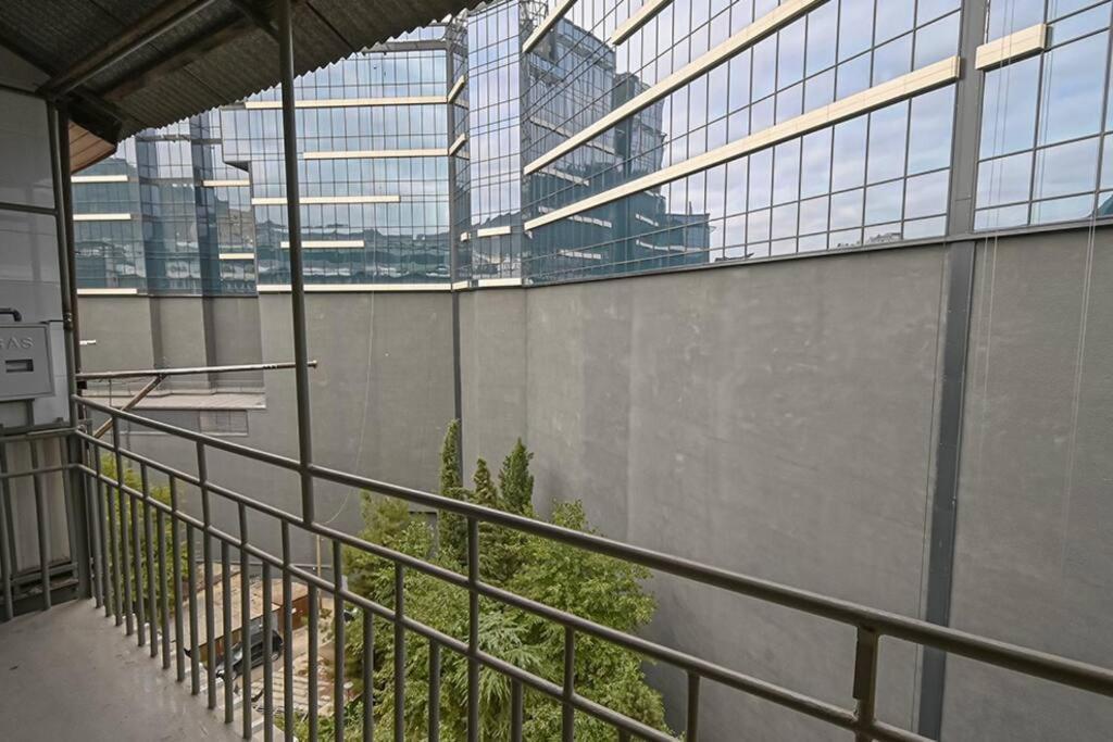 Studio With Balcony In Old City Tbilisi Buitenkant foto